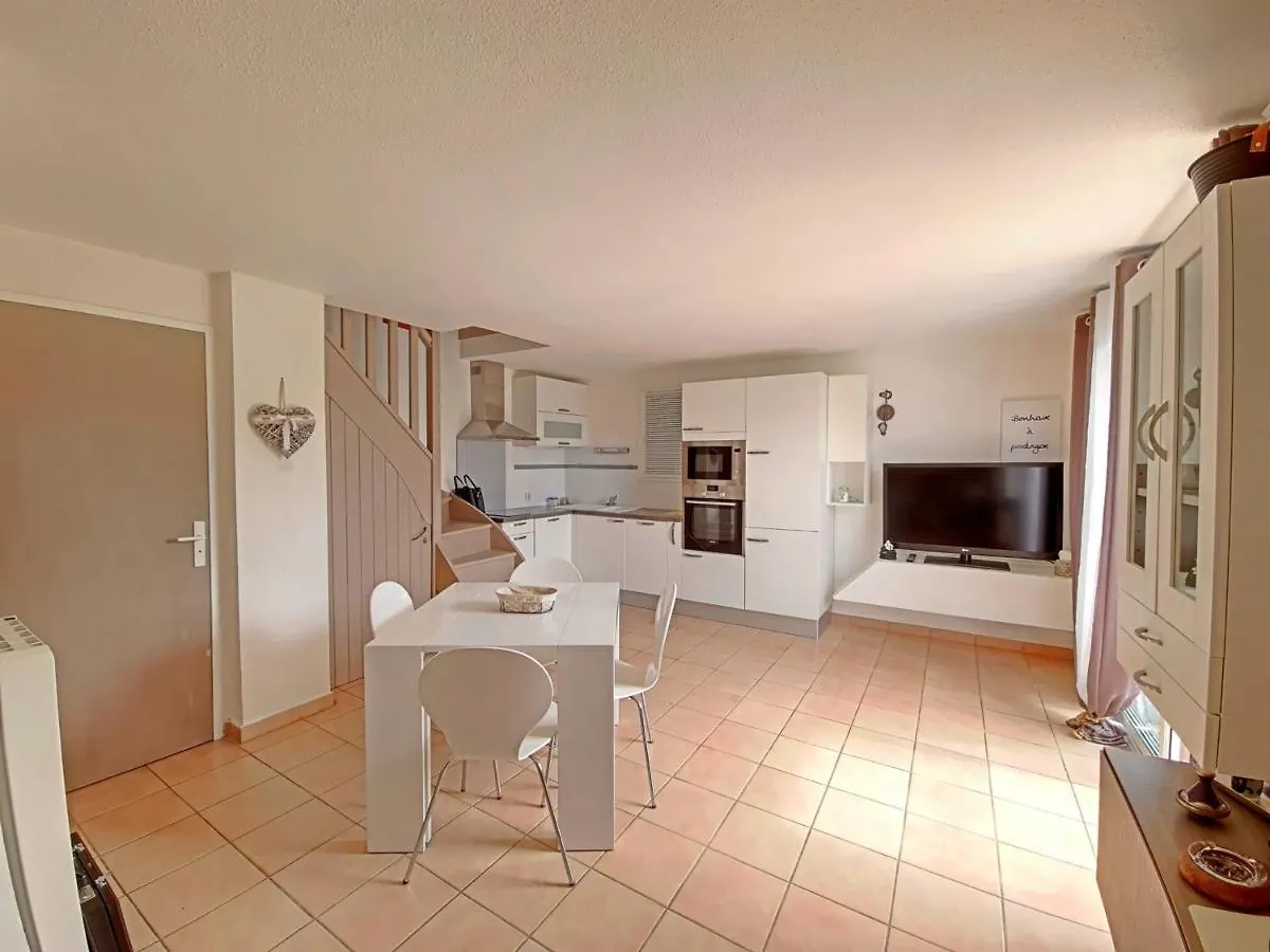 Maison 4 Pers Avec Piscine Et Clim Aux Saintes-Maries-De-La-Mer - Fr-1-475-91