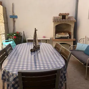 Hébergement de vacances Maison Au Bord De, Les Saintes-Maries-de-la-Mer